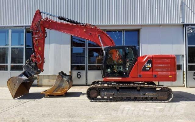 CAT 323-07 OQ80-6 حفارات زحافة