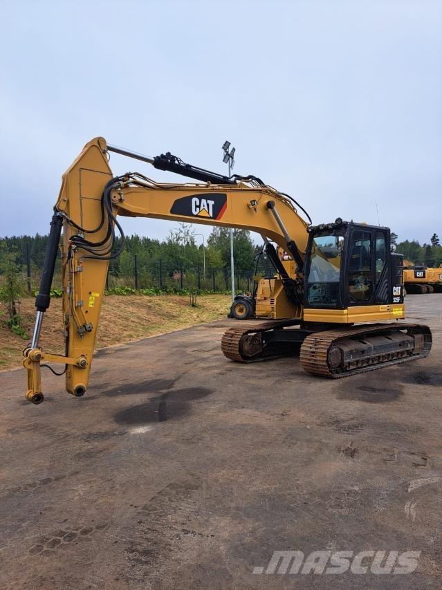 CAT 325F حفارات زحافة