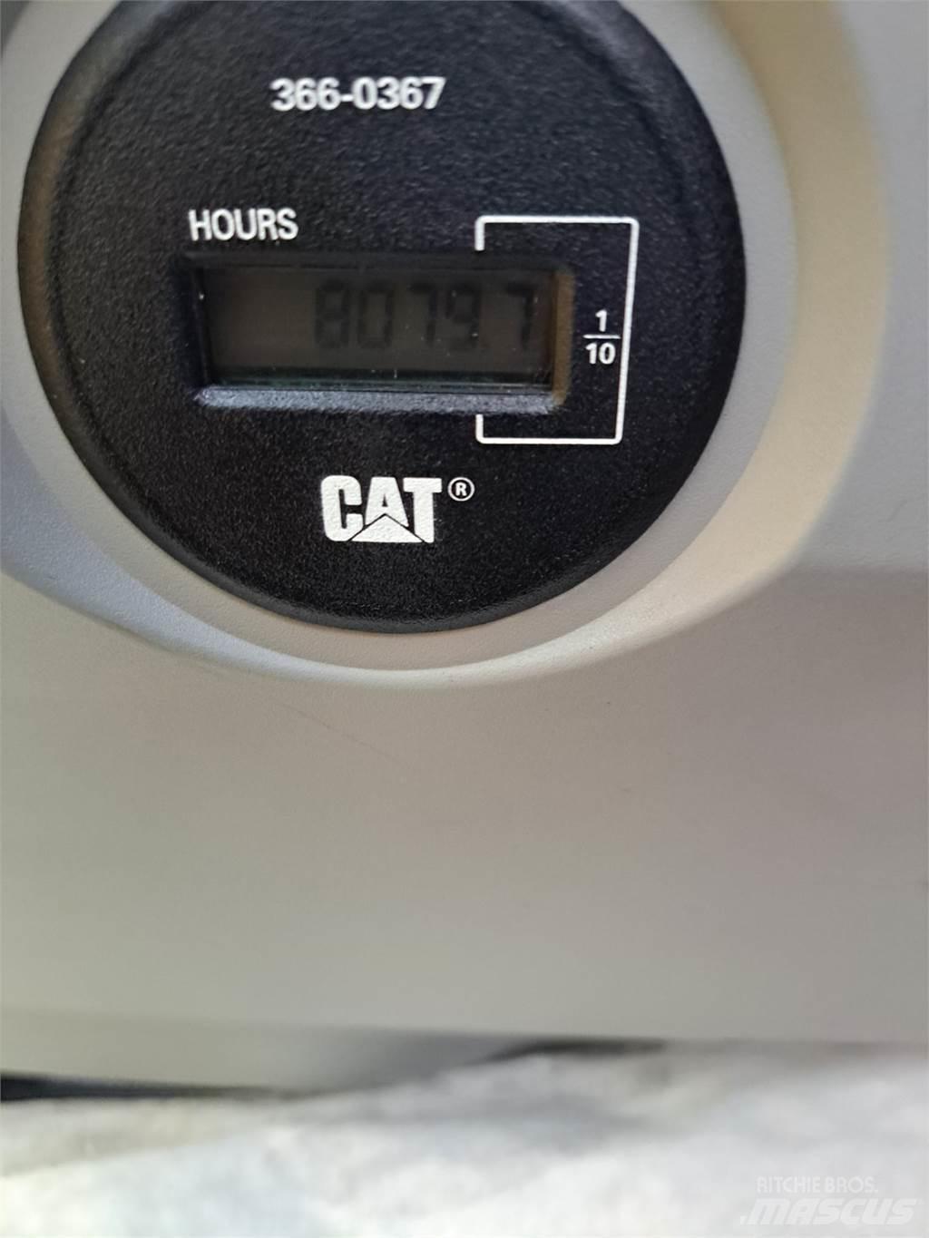 CAT 325F حفارات زحافة