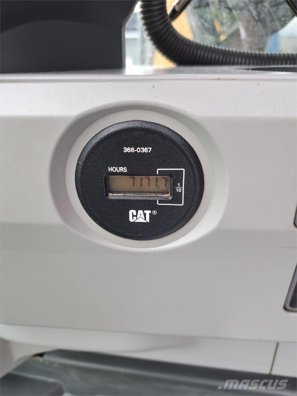 CAT 325F حفارات زحافة