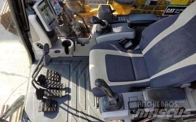 CAT 326F-LN حفارات زحافة