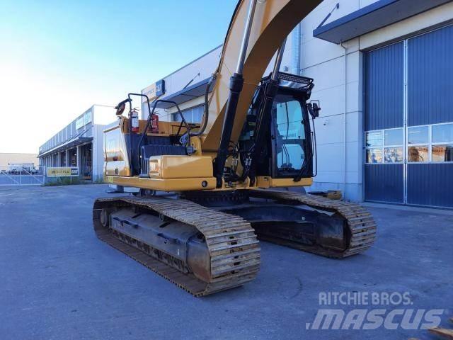 CAT 330 حفارات زحافة