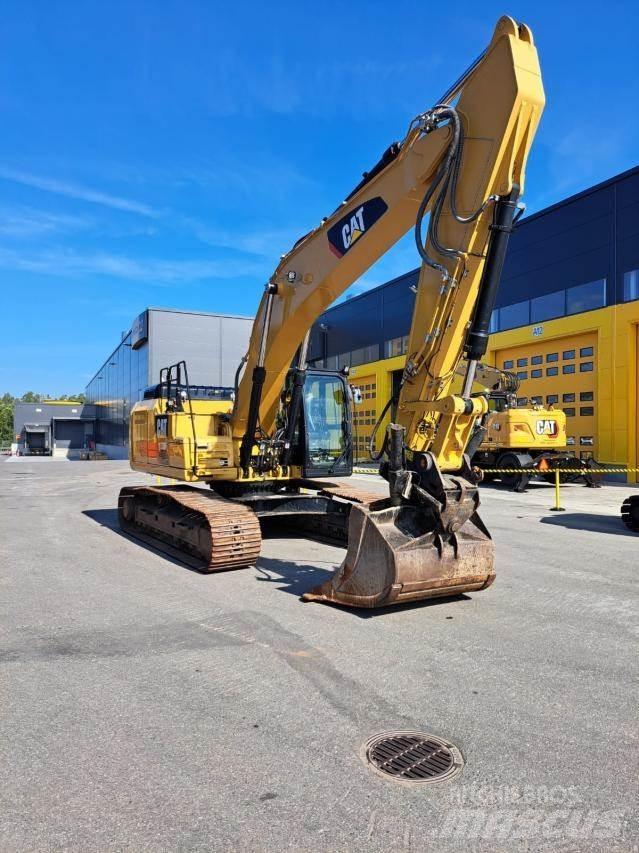 CAT 330F حفارات زحافة