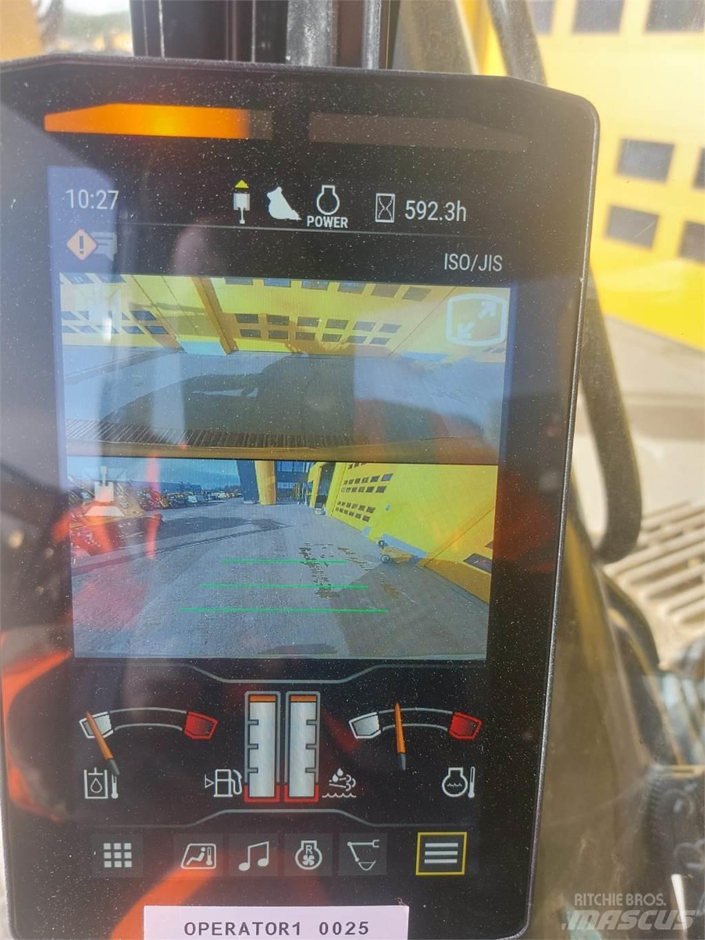 CAT 330GC حفارات زحافة