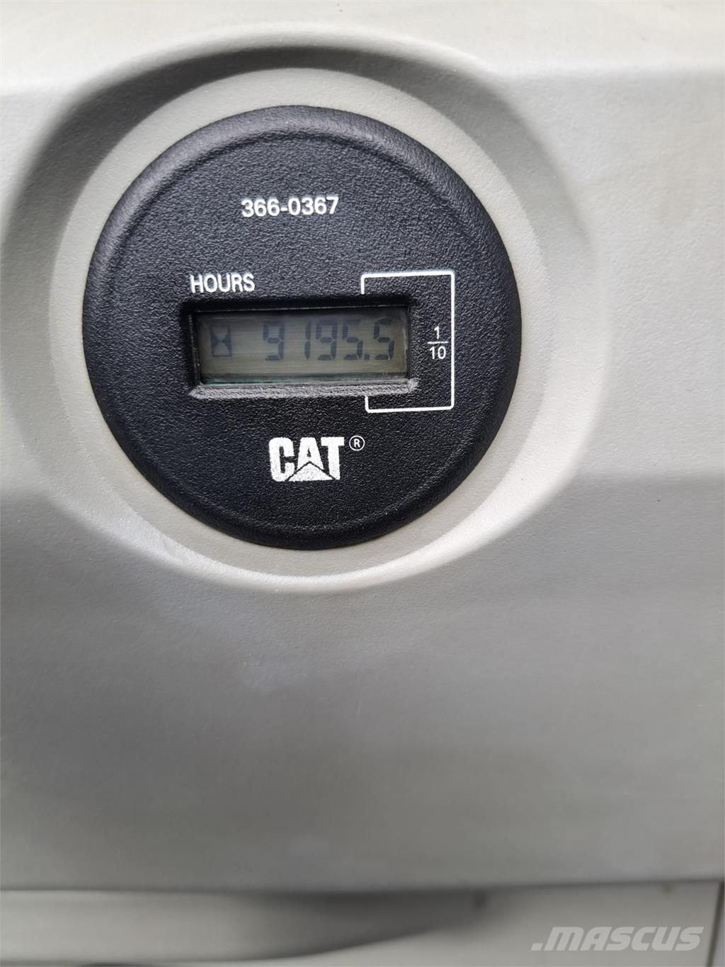 CAT 352F XE حفارات زحافة