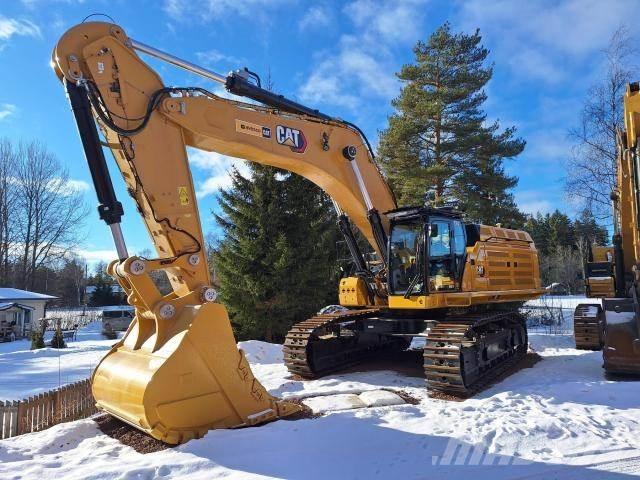 CAT 374 حفارات زحافة