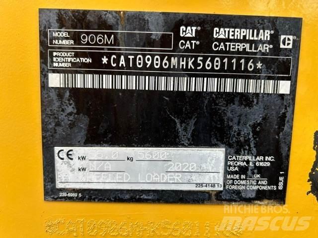 CAT 906M لوادر بعجل