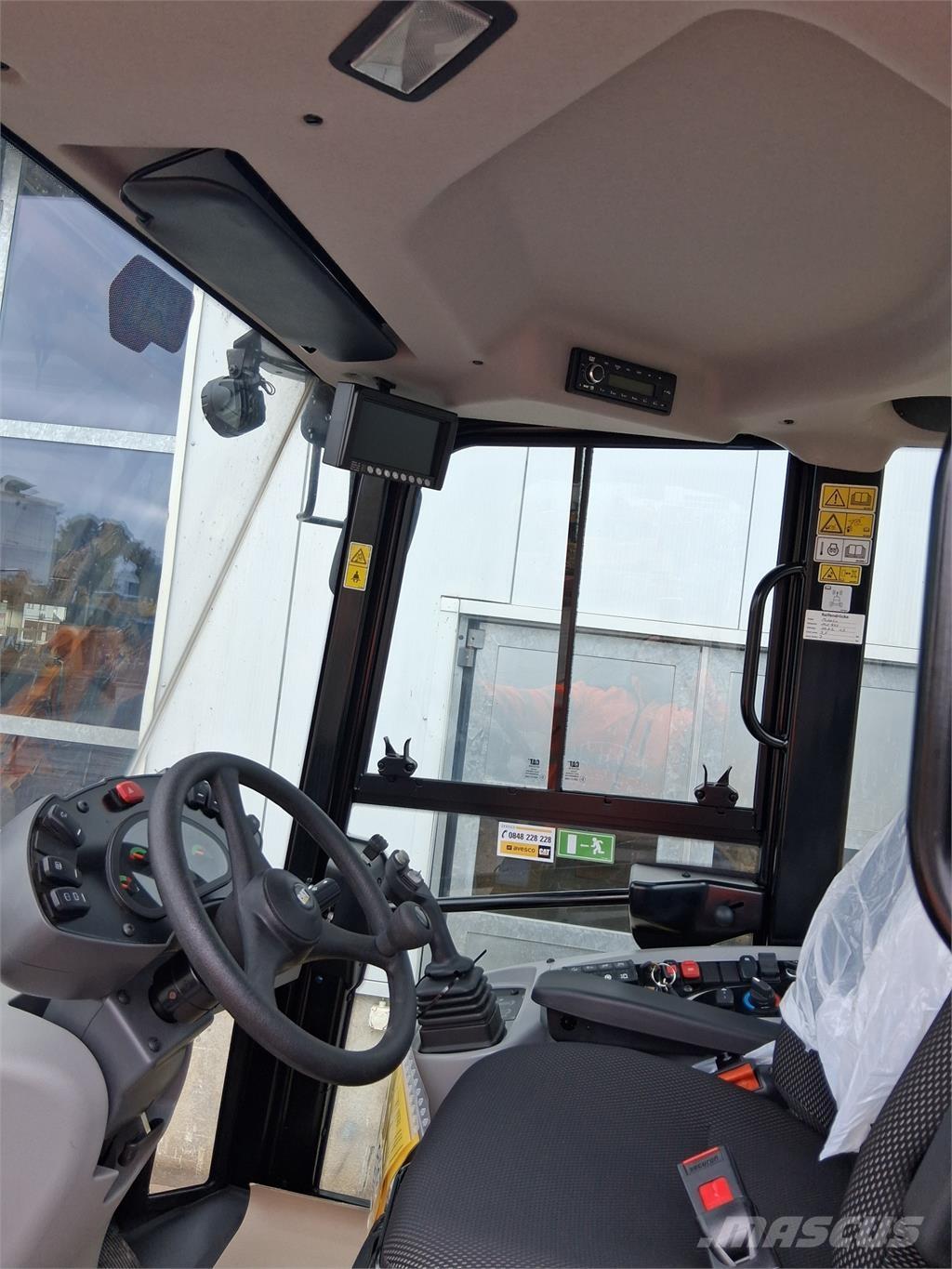 CAT 914 لوادر بعجل