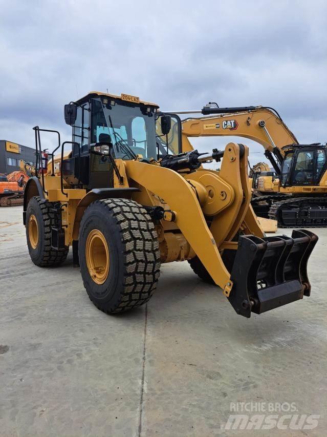 CAT 950GC لوادر بعجل