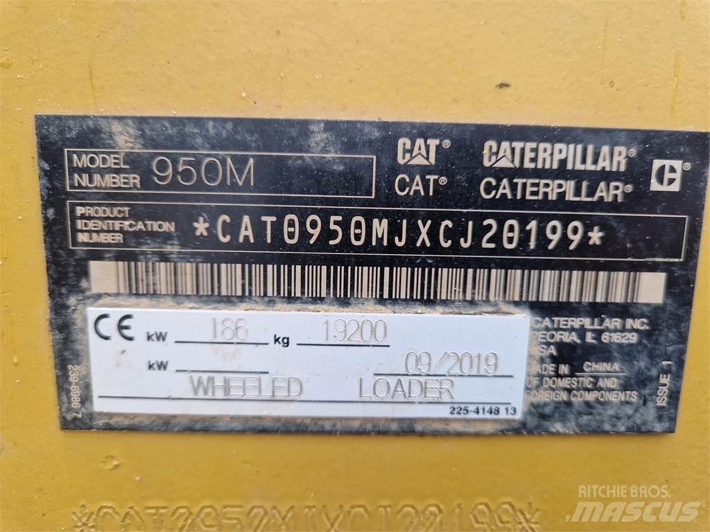 CAT 950M لوادر بعجل