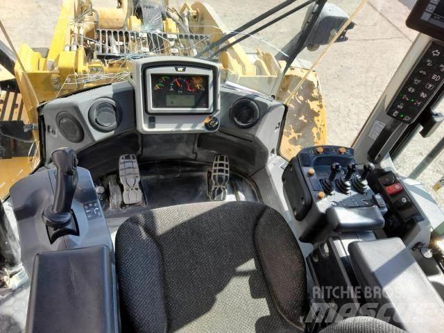 CAT 966M XE لوادر بعجل