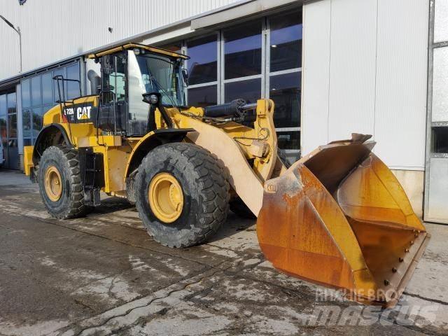 CAT 972M XE لوادر بعجل