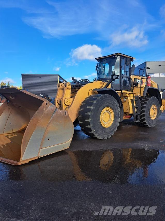 CAT 980 لوادر بعجل