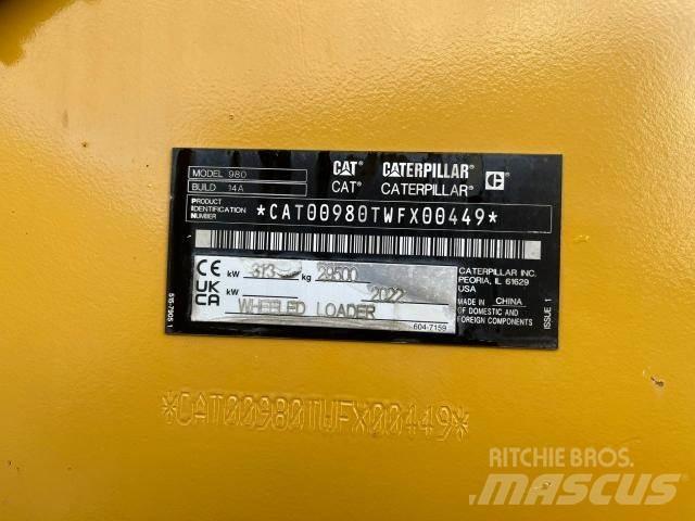 CAT 980 NG لوادر بعجل