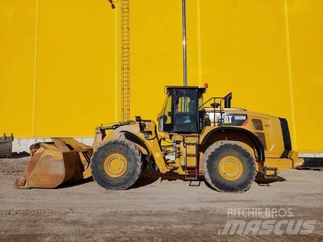 CAT 980M لوادر بعجل