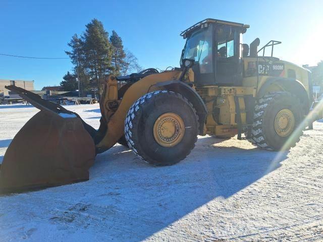 CAT 980M لوادر بعجل