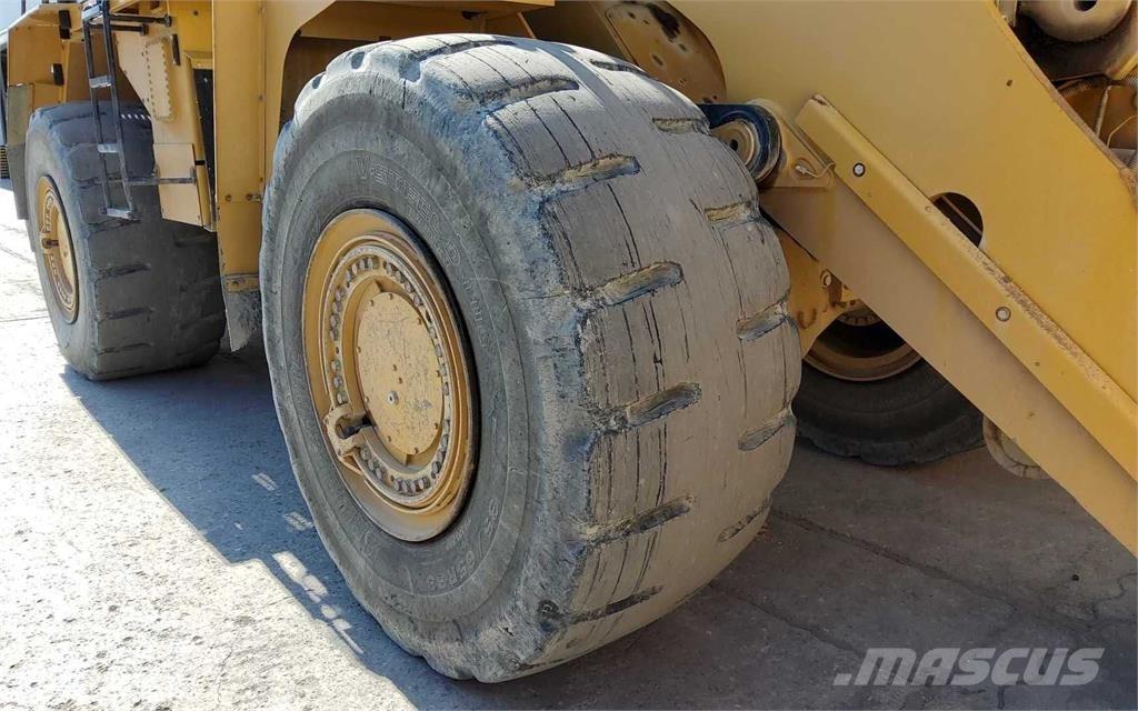CAT 988K XE لوادر بعجل
