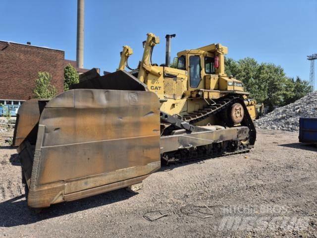 CAT D10N بلدوزرات مجنزرة