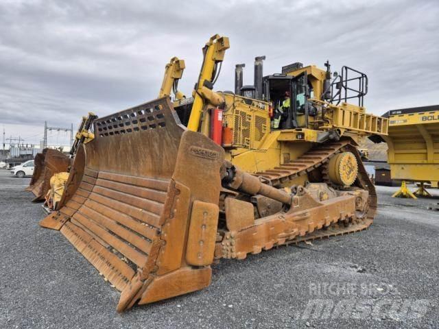 CAT D11T بلدوزرات مجنزرة