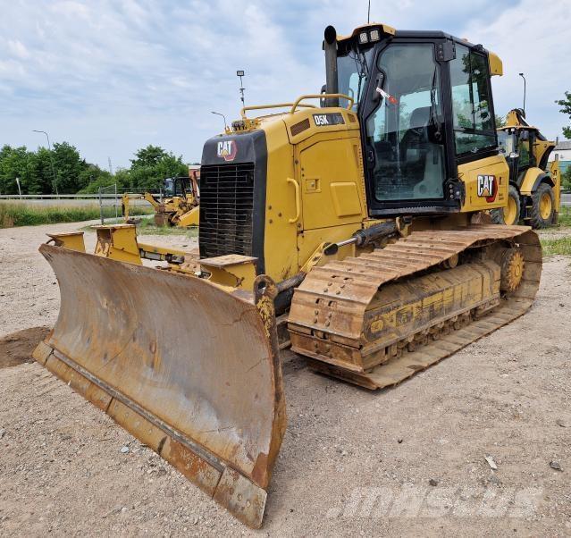 CAT D5K2 بلدوزرات مجنزرة