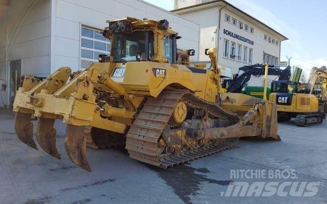 CAT D8T LGP بلدوزرات مجنزرة