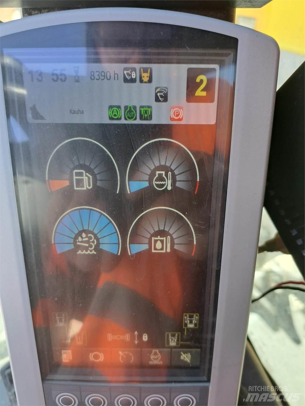 CAT M315F حفارات بعجل