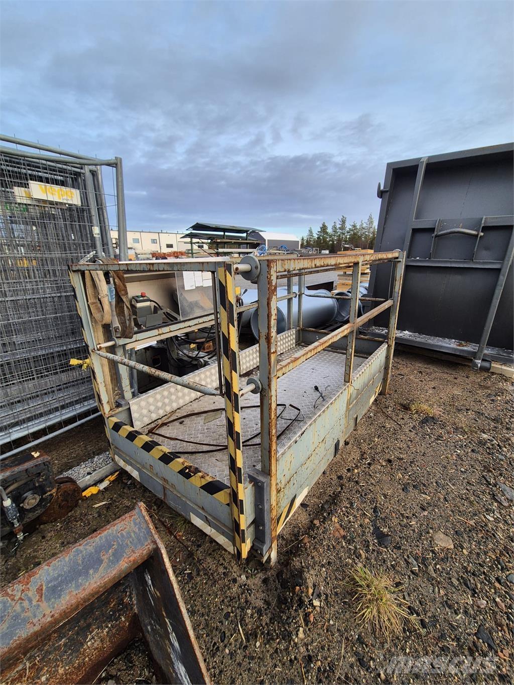 Dieci 40.25 مناولات متداخلة