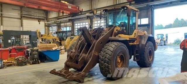 Volvo L120F لوادر بعجل
