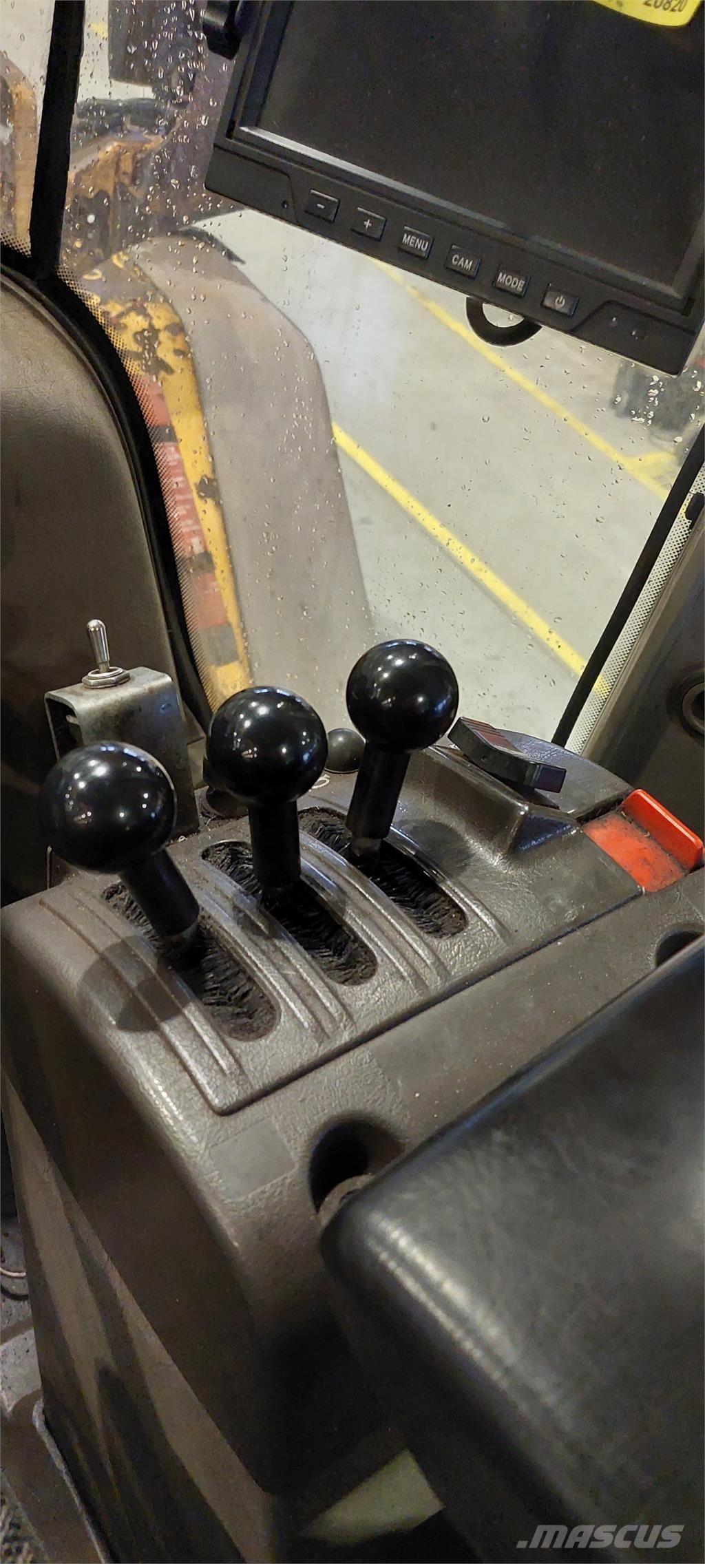 Volvo L120F لوادر بعجل