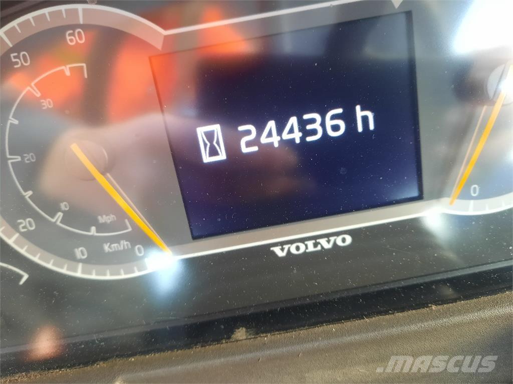 Volvo L250H لوادر بعجل