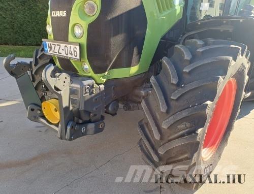 CLAAS ARION 550 الجرارات