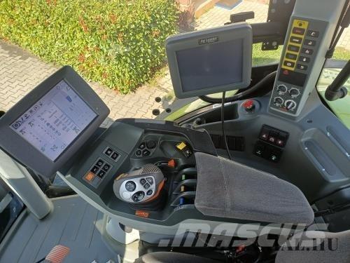 CLAAS Axion 810 الجرارات