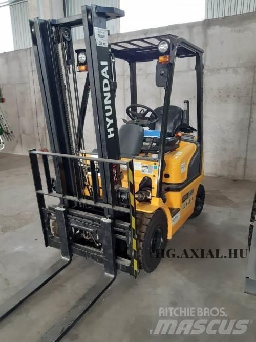 Hyundai 15L-7M ماكينات زراعية أخرى
