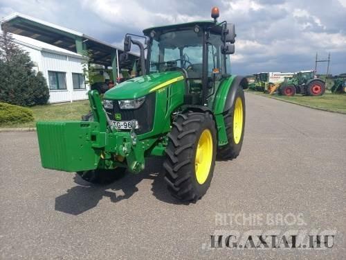 John Deere 5100 M الجرارات