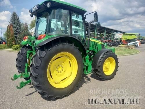 John Deere 5100 M الجرارات