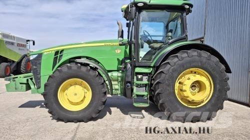 John Deere 8345R الجرارات