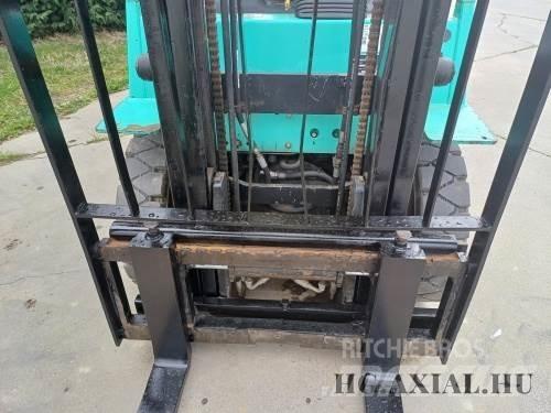  Mitshubishi FD 25 شاحنات ذات رافعات شوكية - أخرى