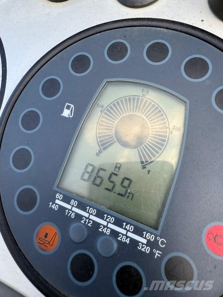 Bomag BW 80 AD-5 مداحل ثنائية الاسطوانة