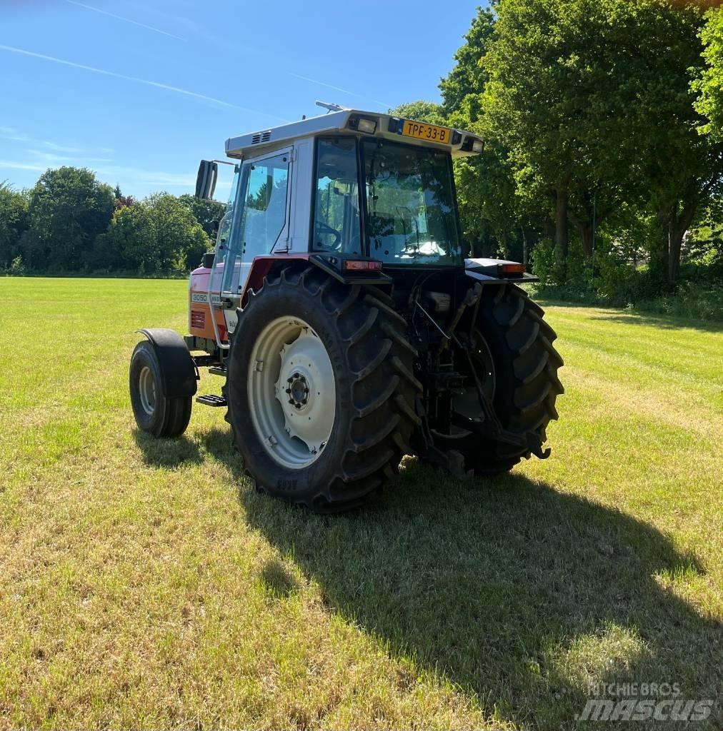 Massey Ferguson 3050 الجرارات