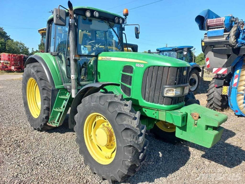John Deere 6630 الجرارات