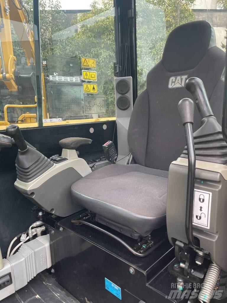 CAT CAT305.5 حفارات صغيرة أقل من 7 طن (حفارات صغيرة)