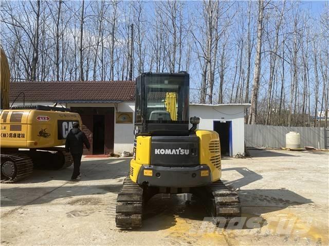 Komatsu PC 55 حفارات زحافة