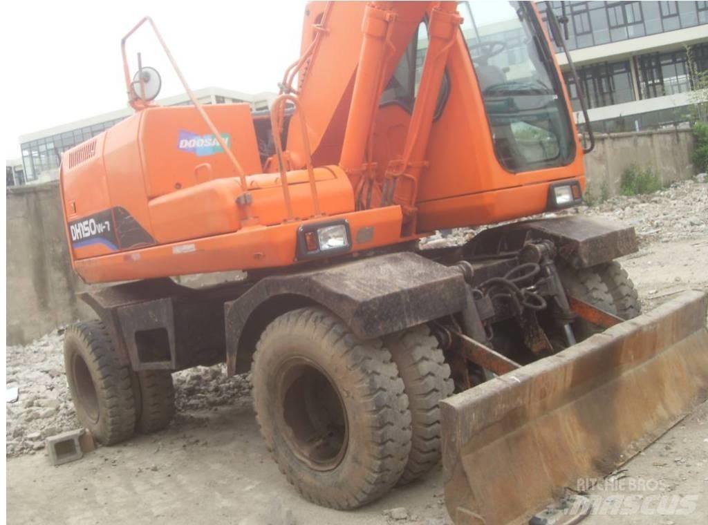 Doosan DH 150 W-7 حفارات بعجل