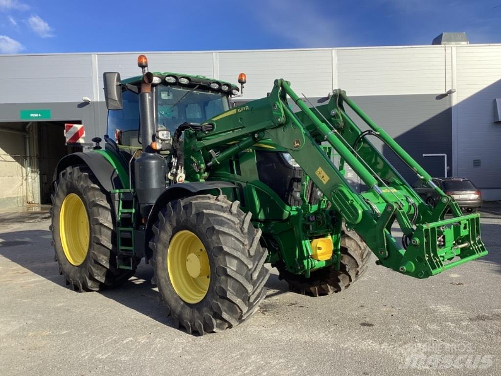 John Deere 6250 R الجرارات