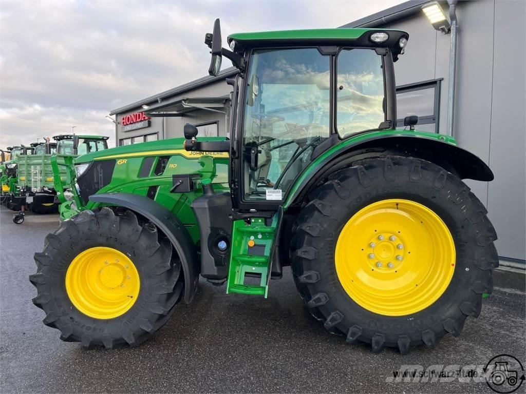 John Deere 6R 110 الجرارات