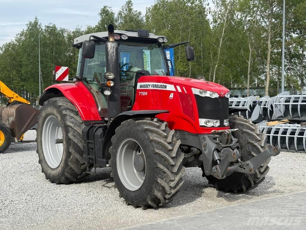 Massey Ferguson 7724 الجرارات