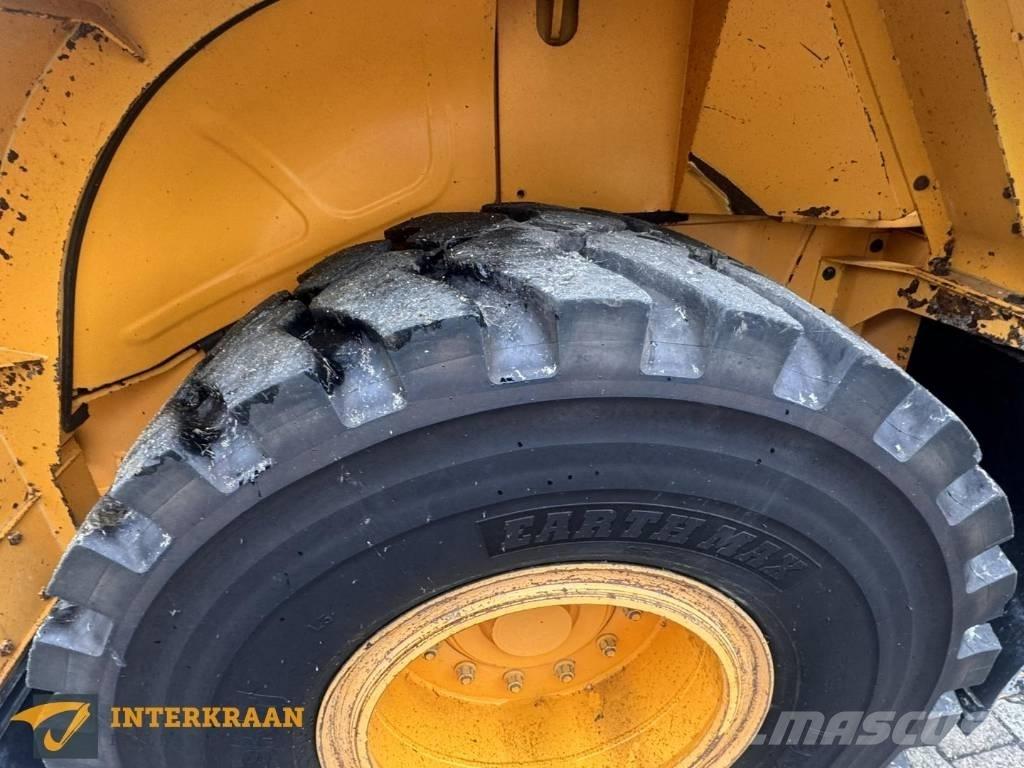 Hyundai HL 955 A لوادر بعجل