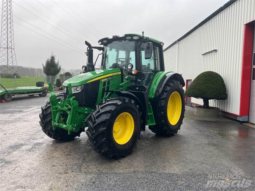 John Deere 6120M الجرارات