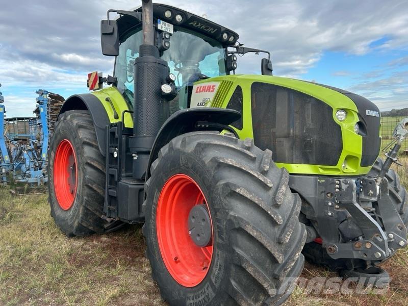 CLAAS Axion 950 الجرارات