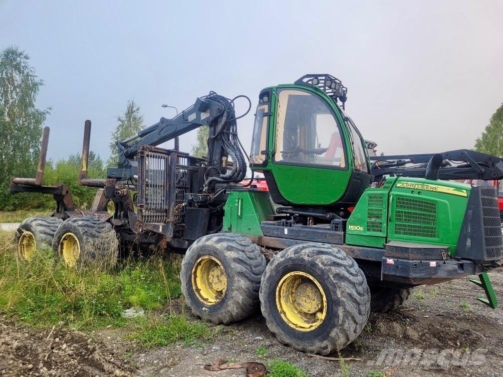 John Deere 1510 E شاحنات